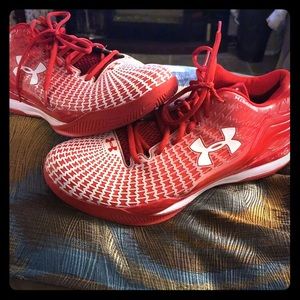 Under Armour Clutchfit Drive Basketball Shoes